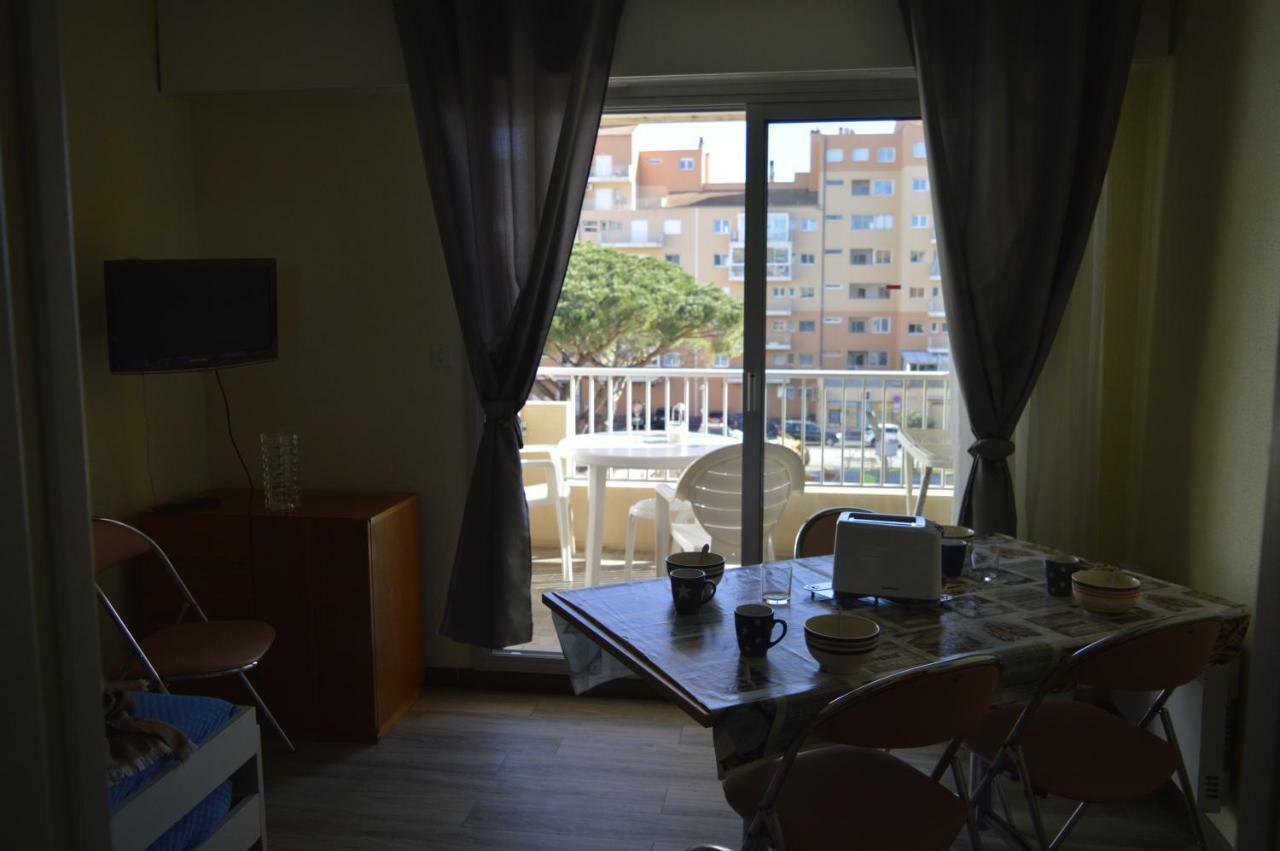 Studio A Hyeres Ngoại thất bức ảnh